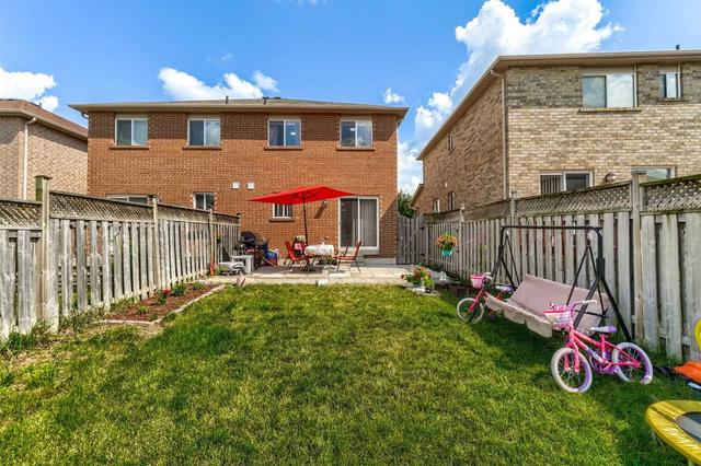 60 Studebaker Tr, House semidetached with 3 bedrooms, 4 bathrooms and 3 parking in Brampton ON | Image 33