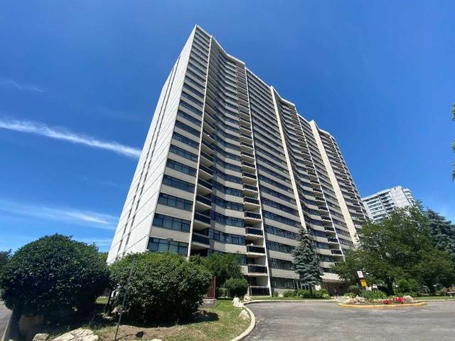 1003 - 100 Echo Point Dr, Condo with 3 bedrooms, 2 bathrooms and 1 parking in Toronto ON | Image 1