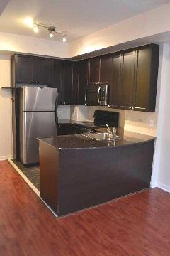 th 25 - 78 Carr St, Townhouse with 2 bedrooms, 2 bathrooms and 1 parking in Toronto ON | Image 6