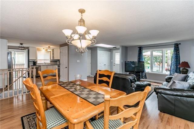 8 Twiss Dr, House detached with 3 bedrooms, 2 bathrooms and 2 parking in Barrie ON | Image 5