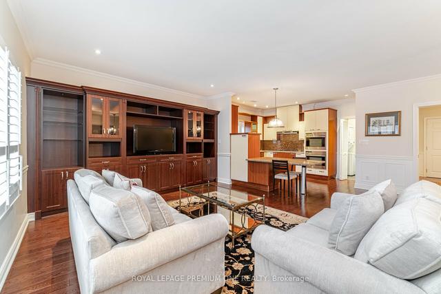 102 - 33 Wallace St, Condo with 2 bedrooms, 2 bathrooms and 2 parking in Vaughan ON | Image 6