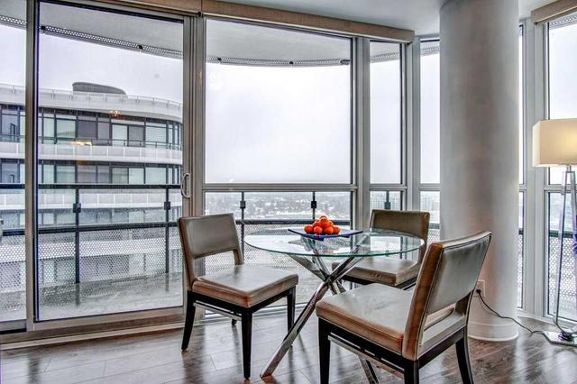 1009 - 99 The Donway Way, Condo with 2 bedrooms, 2 bathrooms and 1 parking in Toronto ON | Image 3