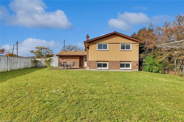 8 Allanburg Road S, House detached with 6 bedrooms, 2 bathrooms and 7 parking in St. Catharines ON | Image 30