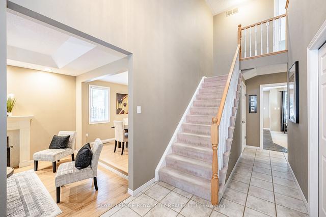 42 Peartree Cres, House detached with 3 bedrooms, 4 bathrooms and 6 parking in Guelph ON | Image 34