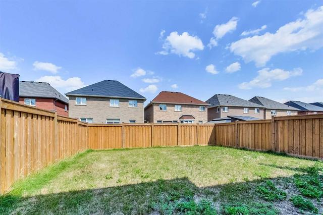21 Pierce Pl, House detached with 4 bedrooms, 3 bathrooms and 3 parking in New Tecumseth ON | Image 8