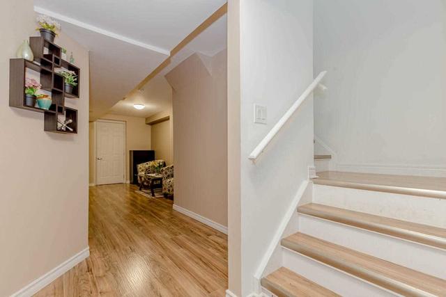 7 Pendulum Circ, House attached with 3 bedrooms, 4 bathrooms and 3 parking in Brampton ON | Image 25