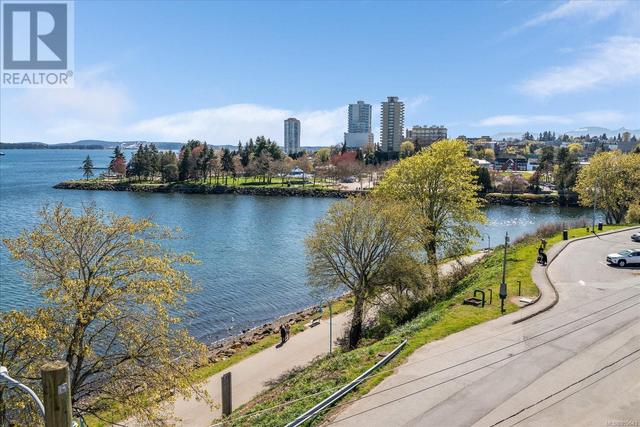 402 - 55 Dawes St, Condo with 2 bedrooms, 1 bathrooms and 1 parking in Nanaimo BC | Image 1
