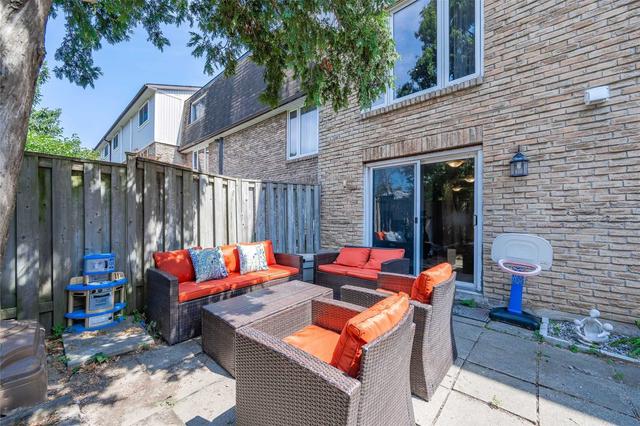 35 - 341 Wilson Dr, Townhouse with 3 bedrooms, 2 bathrooms and 2 parking in Milton ON | Image 30