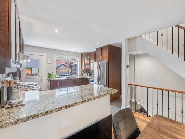 105 Winnett Ave, House semidetached with 3 bedrooms, 2 bathrooms and 1 parking in Toronto ON | Image 18