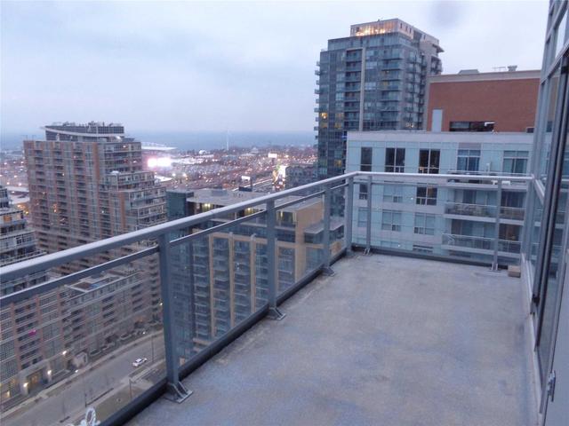 Uph10 - 80 Western Battery Rd, Condo with 2 bedrooms, 1 bathrooms and 1 parking in Toronto ON | Image 3