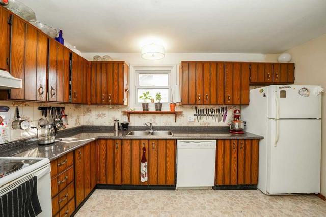 208 William St N, House detached with 3 bedrooms, 1 bathrooms and 5 parking in Kawartha Lakes ON | Image 7