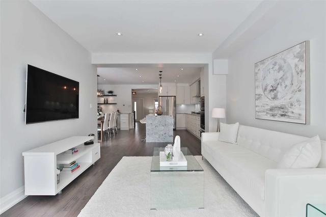 585 Windermere Ave, House detached with 4 bedrooms, 4 bathrooms and 2 parking in Toronto ON | Image 34