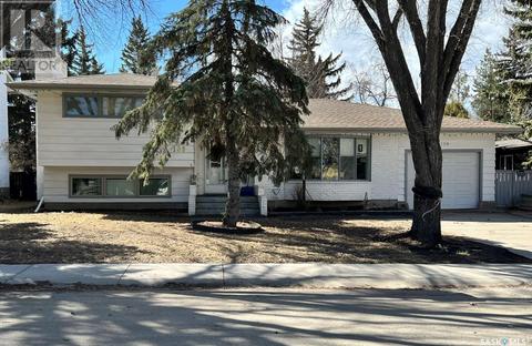 109 Simpson Road, House detached with 6 bedrooms, 3 bathrooms and null parking in Regina SK | Card Image