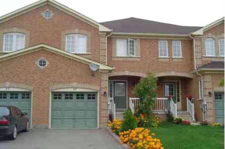 15 Todmorden Dr, House attached with 3 bedrooms, 2 bathrooms and 1 parking in Brampton ON | Image 1