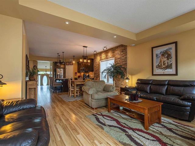 940 Edward Riley Drive, House detached with 5 bedrooms, 3 bathrooms and 4 parking in Kingston ON | Image 9