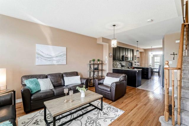 7116 Triumph Lane, Townhouse with 3 bedrooms, 3 bathrooms and 2 parking in Mississauga ON | Image 9
