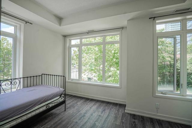 th10 - 5 St Bartholomew St, Townhouse with 3 bedrooms, 3 bathrooms and 1 parking in Toronto ON | Image 15