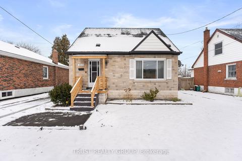105 Aberfoyle Ave, House detached with 3 bedrooms, 2 bathrooms and 6 parking in Hamilton ON | Card Image