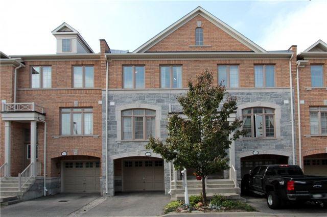 7202 Triumph Lane, Townhouse with 3 bedrooms, 4 bathrooms and 2 parking in Mississauga ON | Image 1