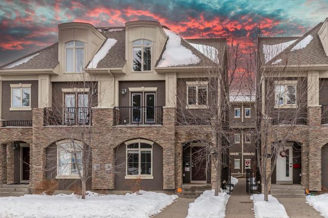 1914 36 Street Sw, Home with 3 bedrooms, 2 bathrooms and 1 parking in Calgary AB | Image 1
