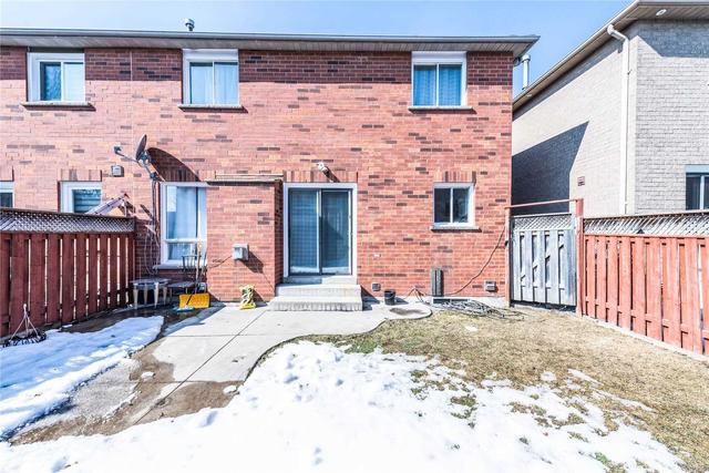30 Softneedle Ave, House semidetached with 3 bedrooms, 4 bathrooms and 4 parking in Brampton ON | Image 33