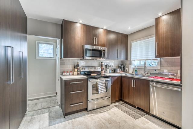 2712 14 Street Sw, House detached with 4 bedrooms, 2 bathrooms and 3 parking in Calgary AB | Image 9