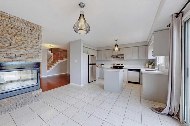 633 Walpole Cres, House semidetached with 3 bedrooms, 4 bathrooms and 3 parking in Newmarket ON | Image 24