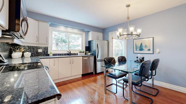 101 Whitehorn Cres, House detached with 5 bedrooms, 3 bathrooms and 4 parking in Toronto ON | Image 2