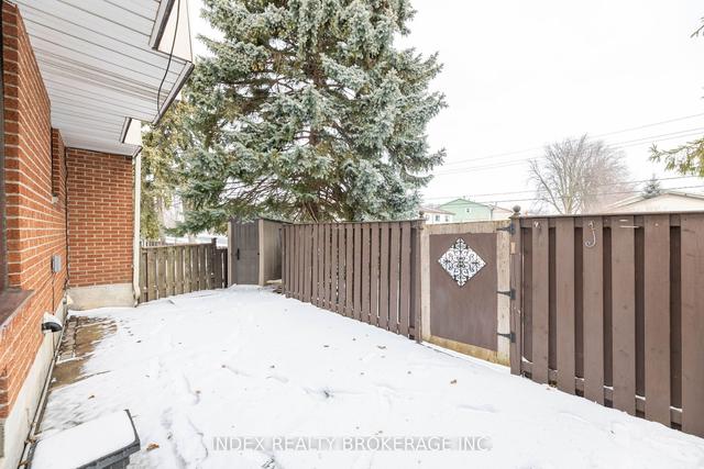 unit 2 - 1100 Oxford St, Townhouse with 3 bedrooms, 2 bathrooms and 1 parking in Oshawa ON | Image 29