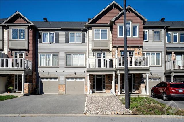 315 Menorca Drive, Townhouse with 2 bedrooms, 2 bathrooms and 3 parking in Ottawa ON | Image 1