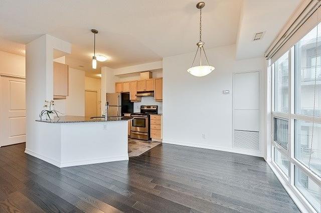 1002 - 7730 Kipling Ave, Condo with 2 bedrooms, 2 bathrooms and 1 parking in Vaughan ON | Image 22