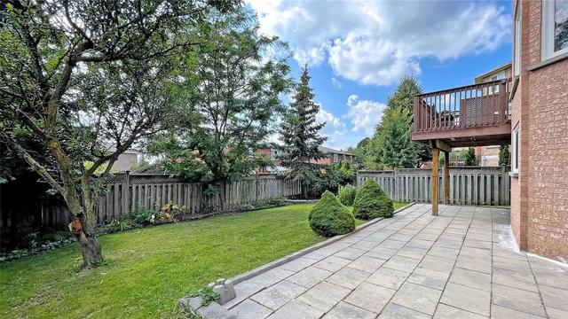 1043 Bradbury Chse, House detached with 4 bedrooms, 4 bathrooms and 8 parking in Mississauga ON | Image 33
