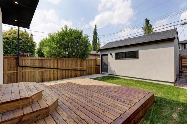 2332 3 Avenue Nw, House detached with 4 bedrooms, 3 bathrooms and 2 parking in Calgary AB | Image 14