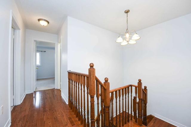 104 Amaranth Cres, House semidetached with 4 bedrooms, 3 bathrooms and 4 parking in Brampton ON | Image 16
