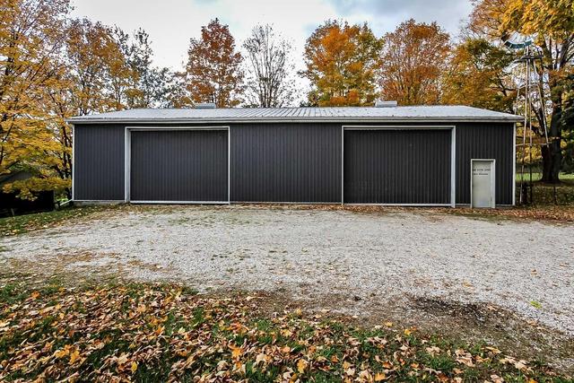 566236 7 A Sideroad, House detached with 3 bedrooms, 2 bathrooms and 4 parking in Grey Highlands ON | Image 16