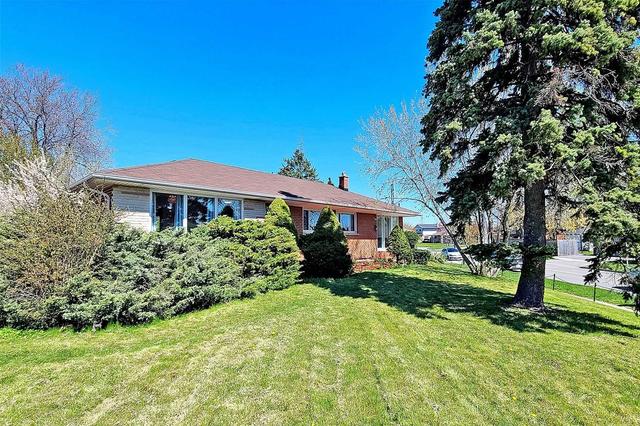 406 Rossland Rd W, House detached with 4 bedrooms, 4 bathrooms and 4 parking in Oshawa ON | Image 32