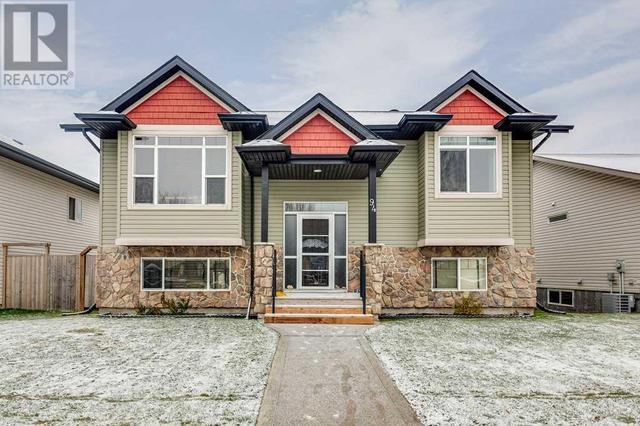 94 Inglewood Drive, House detached with 5 bedrooms, 3 bathrooms and 2 parking in Red Deer AB | Image 1