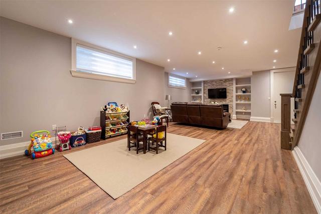 4292 Hickory Dr, House detached with 3 bedrooms, 5 bathrooms and 6 parking in Mississauga ON | Image 18
