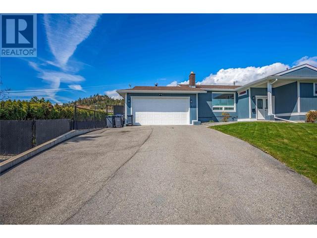 932 Mccartney Road, House detached with 4 bedrooms, 3 bathrooms and 10 parking in West Kelowna BC | Image 40