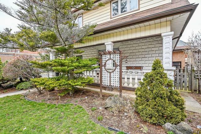 97 Maplewood Ave, House detached with 4 bedrooms, 3 bathrooms and 3 parking in Hamilton ON | Image 33