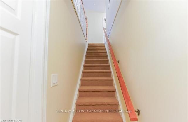 15 - 95 Capulet Lane, Condo with 2 bedrooms, 3 bathrooms and 4 parking in London ON | Image 9