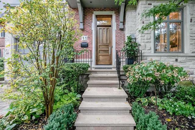 11 Dunvegan Rd, Townhouse with 3 bedrooms, 4 bathrooms and 2 parking in Toronto ON | Image 1