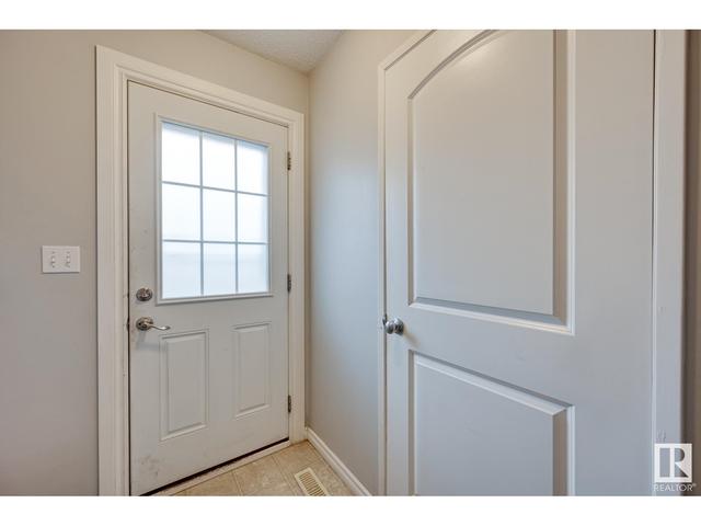 2326 139 Av Nw, House attached with 3 bedrooms, 1 bathrooms and null parking in Edmonton AB | Image 24