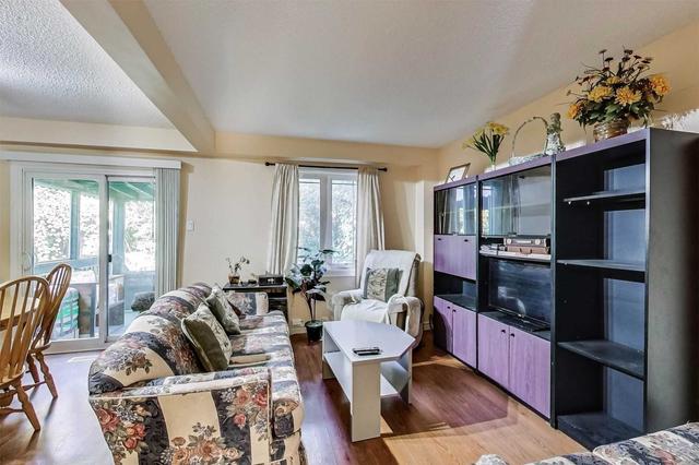 84 Trott Sq, House semidetached with 3 bedrooms, 2 bathrooms and 3 parking in Toronto ON | Image 22