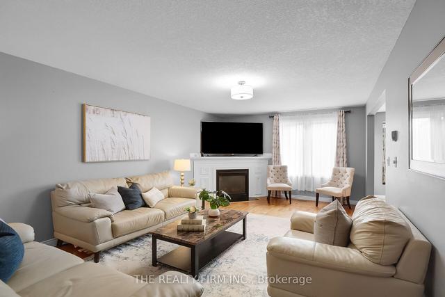 691 Clearwater Cres, House detached with 4 bedrooms, 4 bathrooms and 6 parking in London ON | Image 3