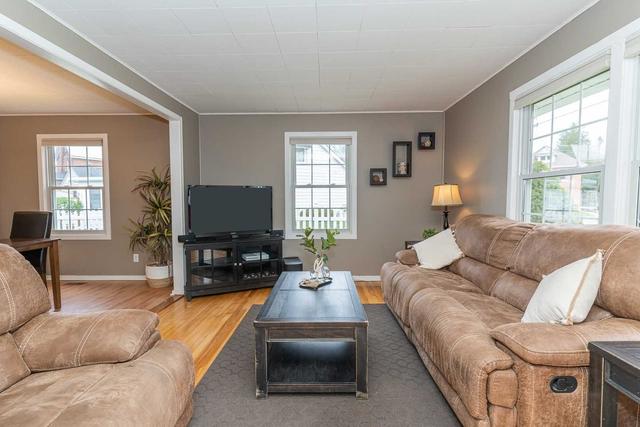 1372 6th Avenue West Ave E, House detached with 3 bedrooms, 1 bathrooms and 1 parking in Owen Sound ON | Image 27