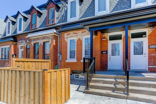 213 Osler St, House attached with 4 bedrooms, 3 bathrooms and 2 parking in Toronto ON | Image 12