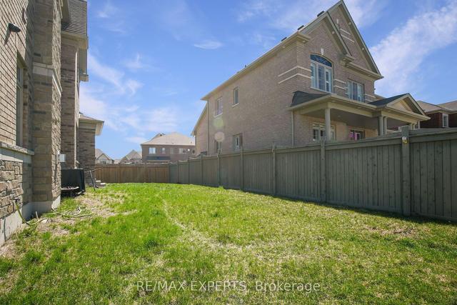 8 Observatory Cres, House detached with 4 bedrooms, 5 bathrooms and 4 parking in Brampton ON | Image 33