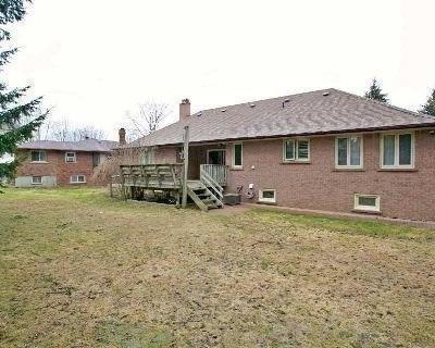 307 Douglas Rd, House detached with 2 bedrooms, 3 bathrooms and 12 parking in Richmond Hill ON | Image 16
