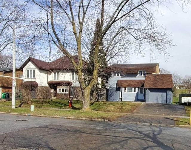 493 Lolita Gdns, House detached with 3 bedrooms, 3 bathrooms and 3 parking in Mississauga ON | Image 1